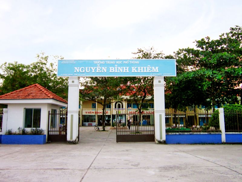 Trường Trung học Phổ thông Nguyễn Bỉnh Khiêm