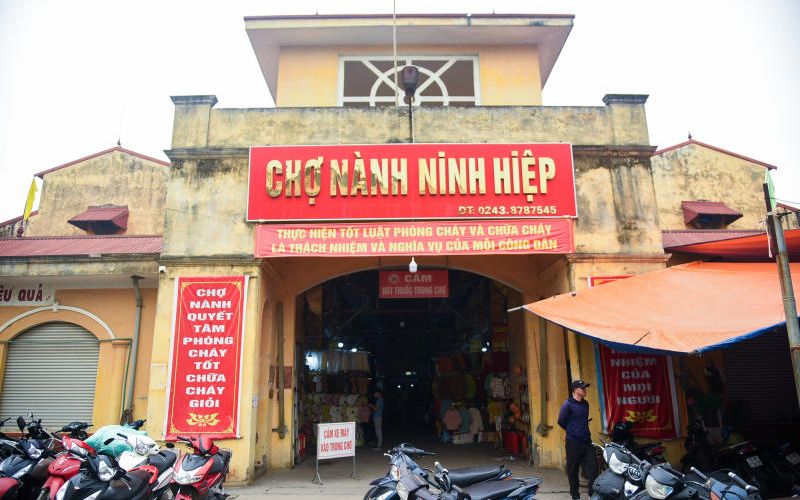 Lấy sỉ quần áo chợ Ninh Hiệp