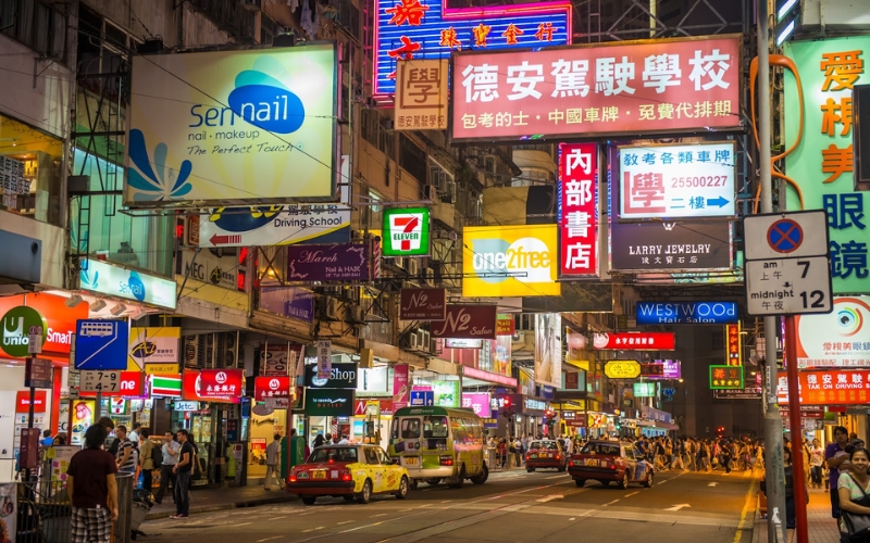 Khi sang Quảng Châu đánh hàng